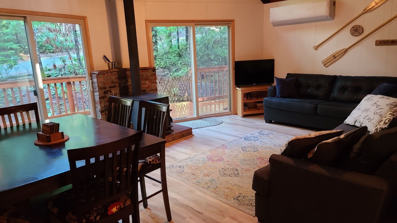 Photo of Bedroom in Hoodsport