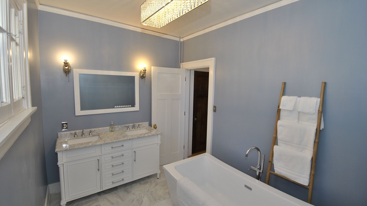 Photo of Bathroom in Sheridan