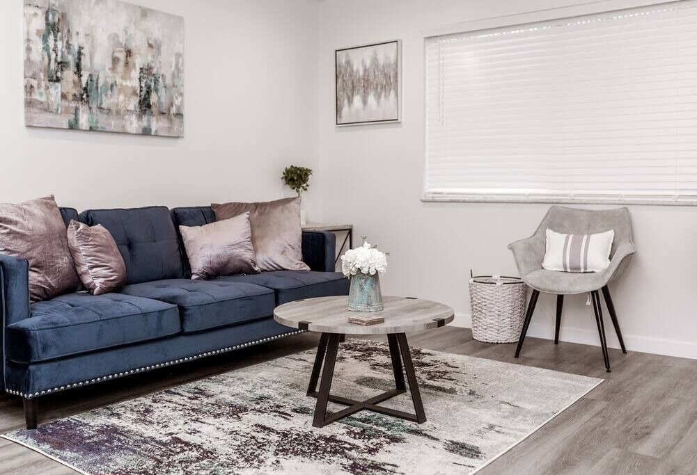 Photo of Livingroom in University District