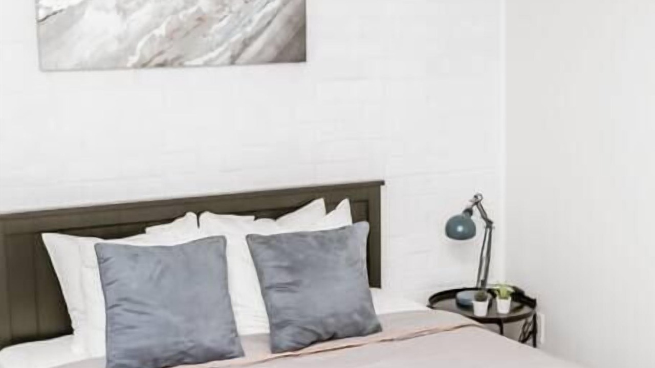 Photo of Bedroom in University District