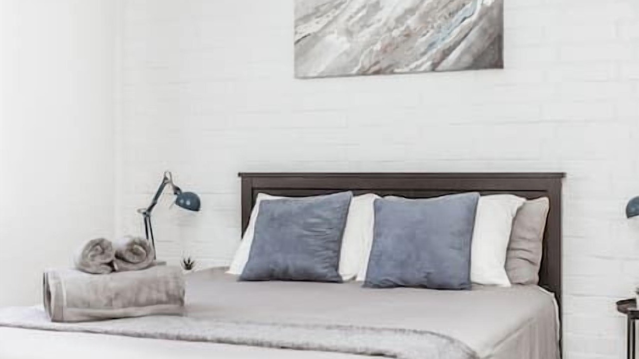 Photo of Bedroom in University District