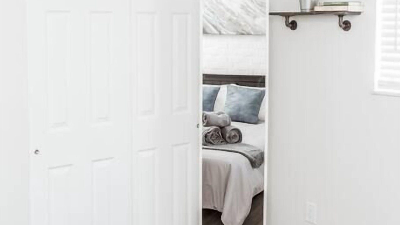 Photo of Bedroom in University District