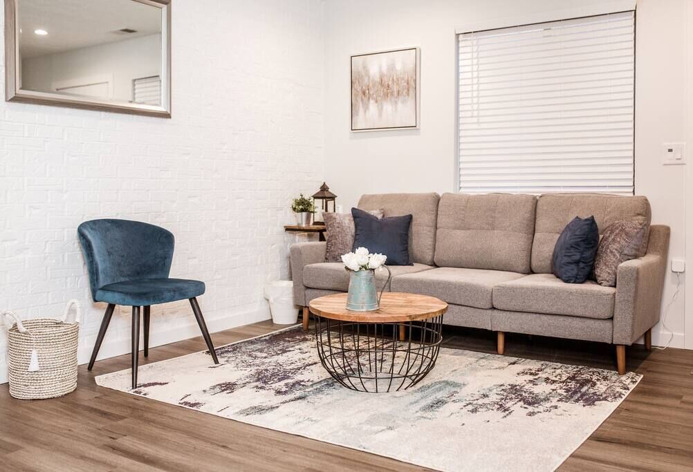 Photo of Livingroom in University District