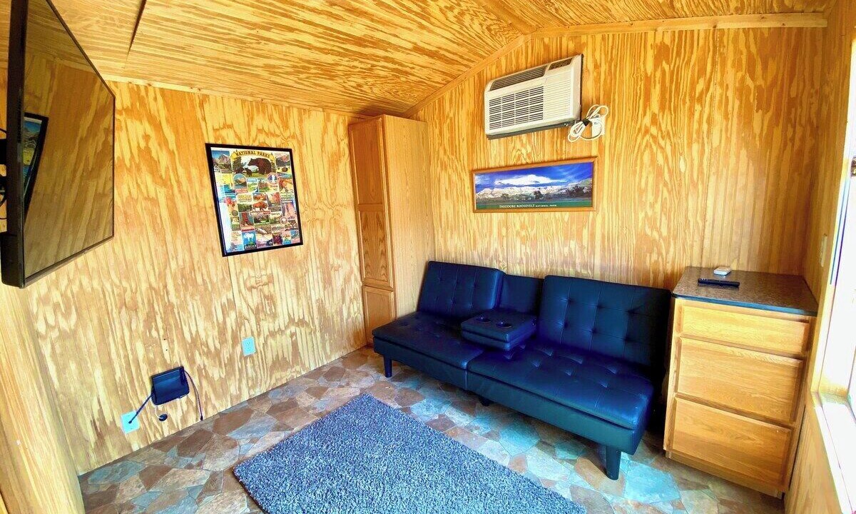 Photo of Livingroom in Belfield