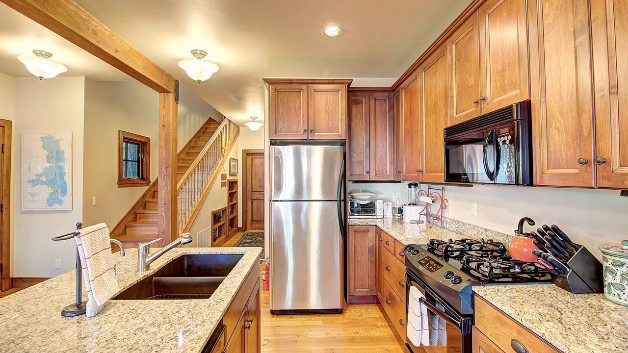 Photo of Kitchen in Northwest Montana - Glacier National Park