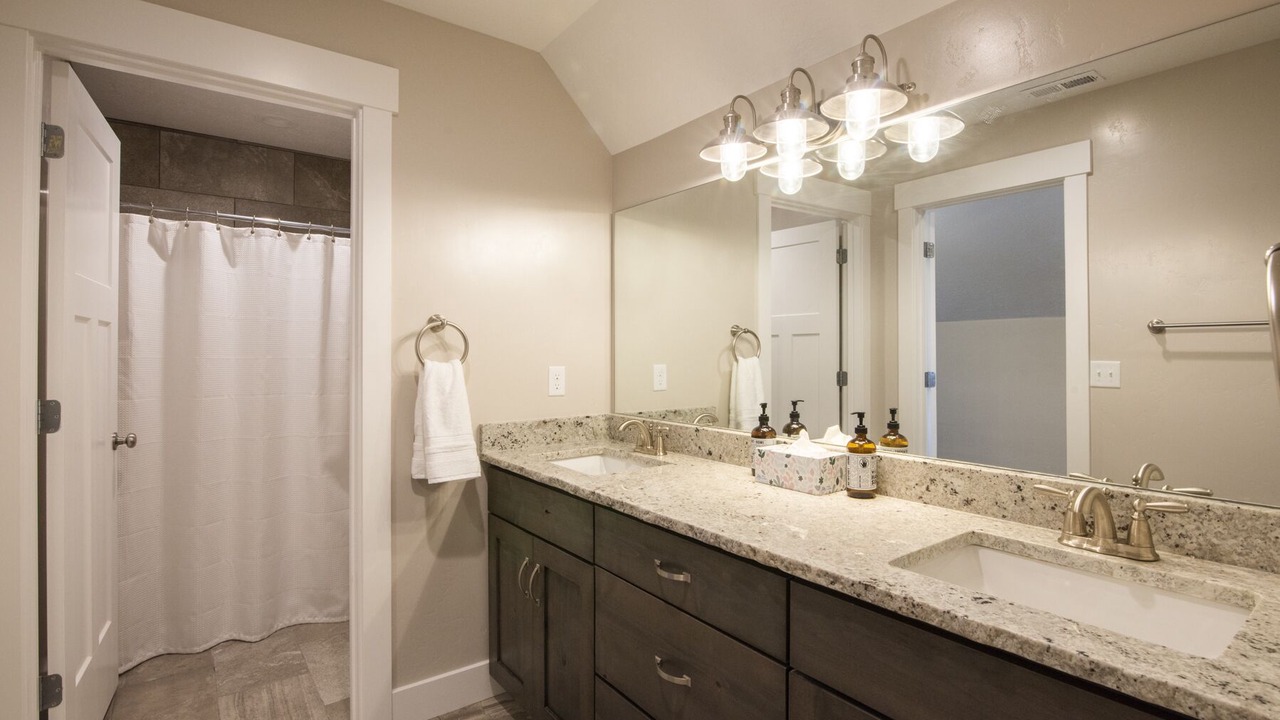 Photo of Bathroom in Levan