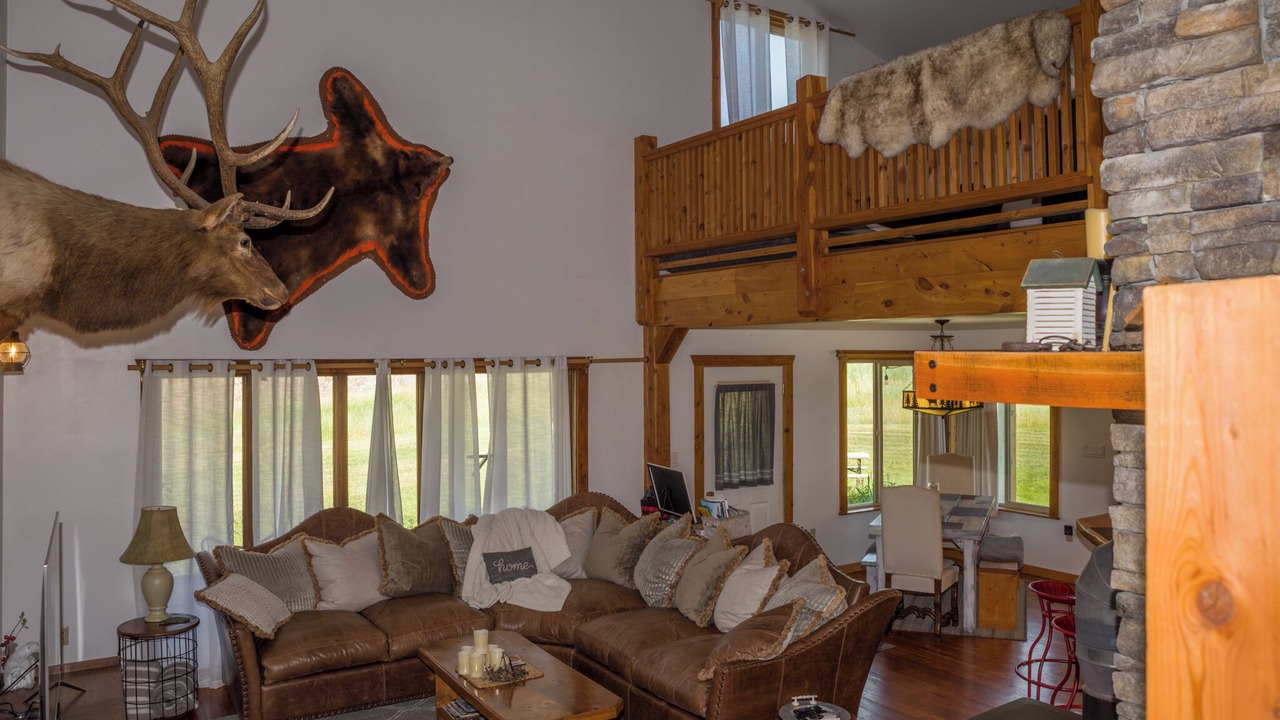 Photo of Livingroom in Bozeman