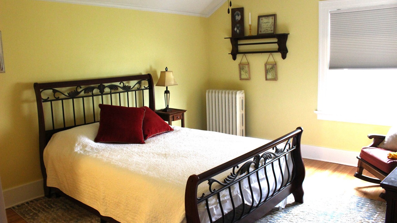 Photo of Bedroom in Perry