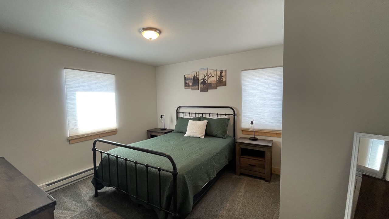 Photo of Bedroom in Gardiner