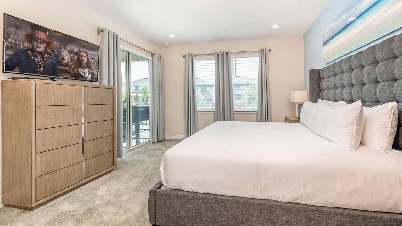 Photo of Bedroom in Bay Lake