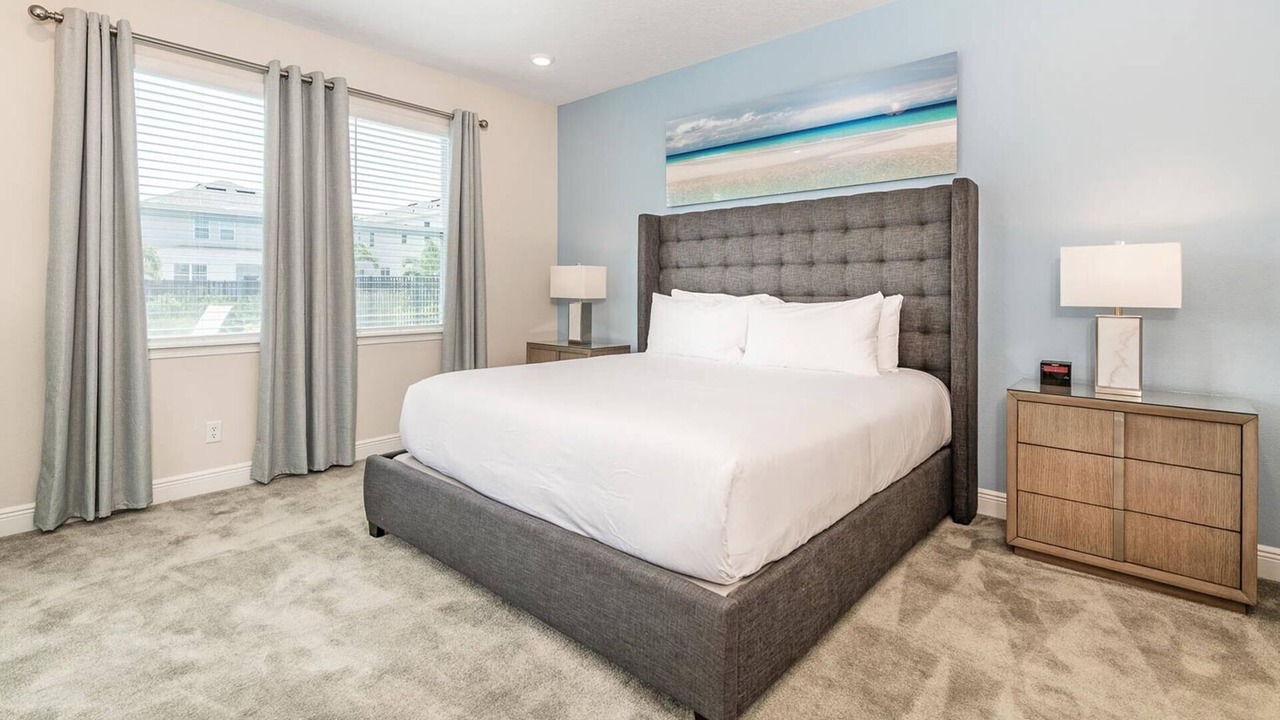 Photo of Bedroom in Bay Lake