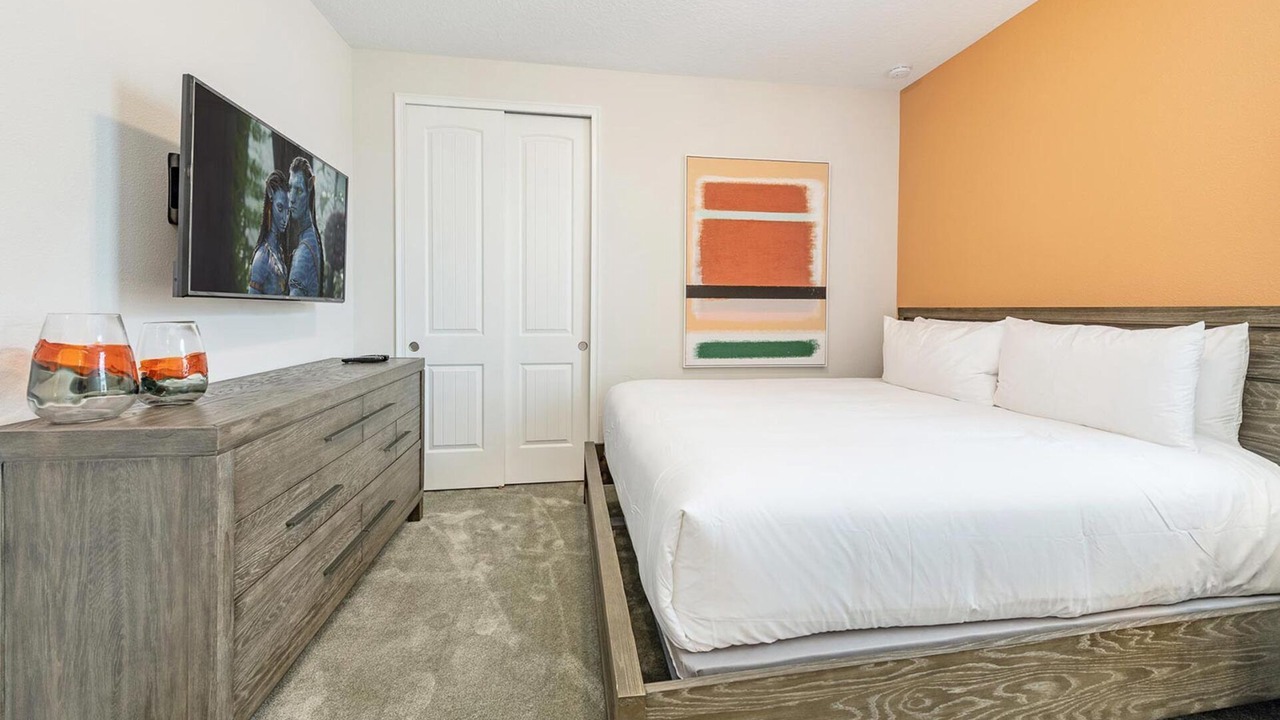 Photo of Bedroom in Bay Lake