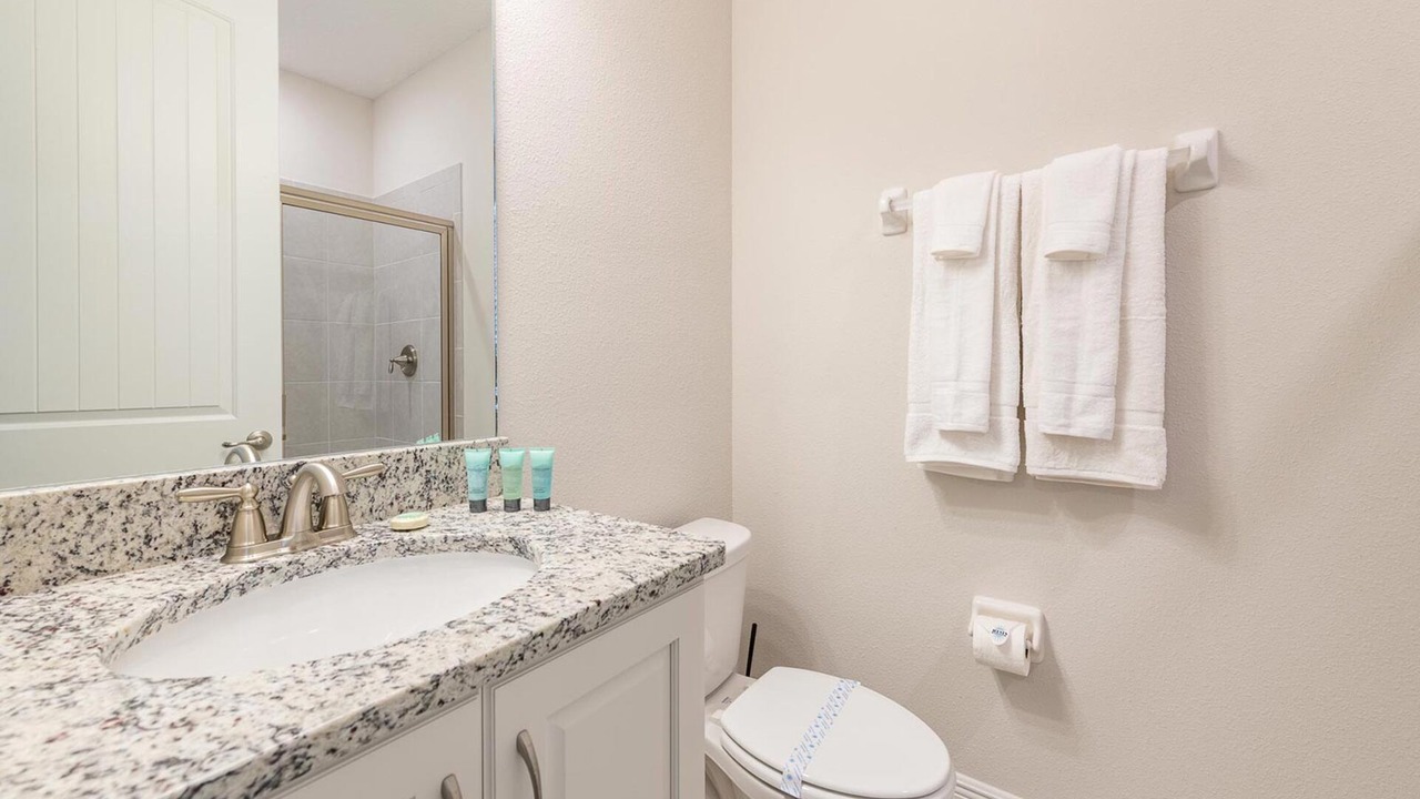 Photo of Bathroom in Bay Lake