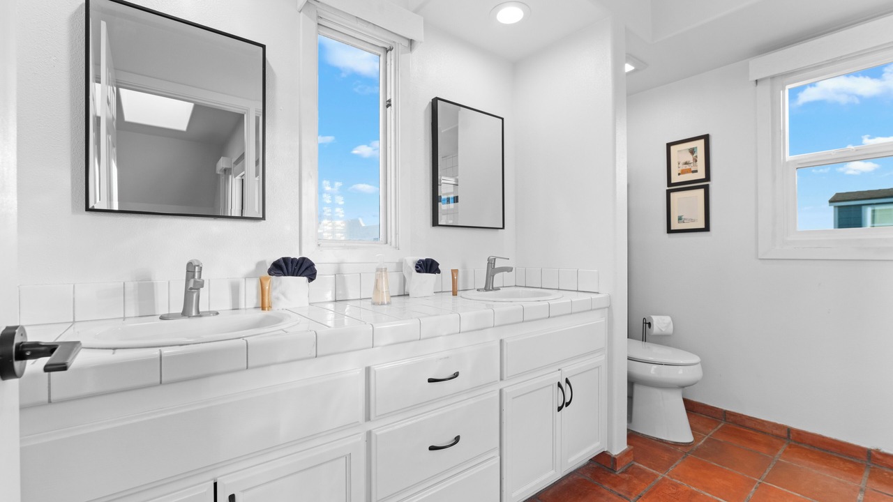 Photo of Bathroom in South Mission Beach