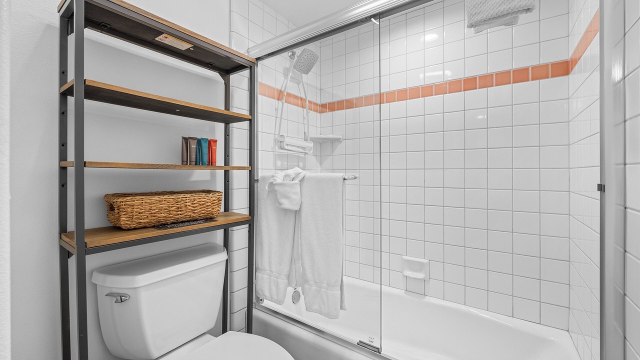 Photo of Bathroom in South Mission Beach