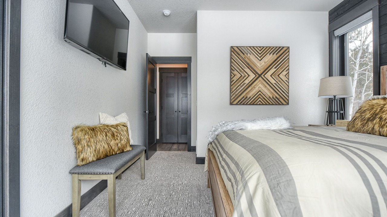 Photo of Bedroom in Deadwood