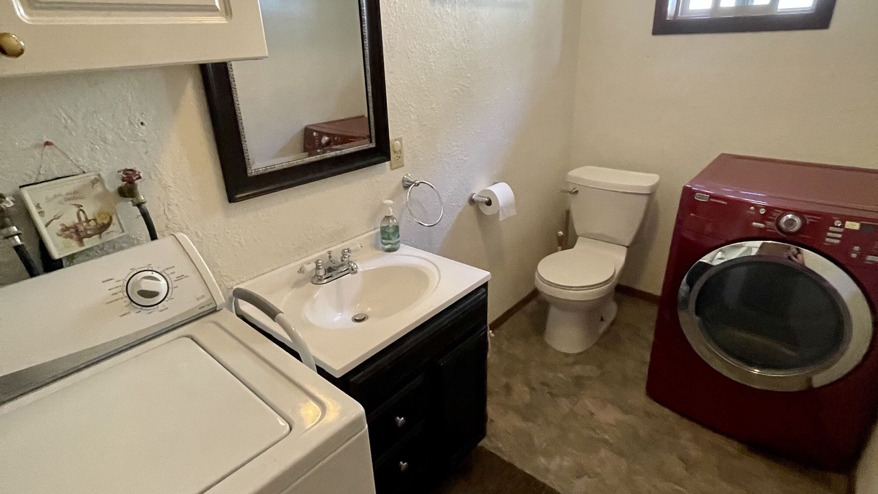 Photo of Bathroom in Gardiner