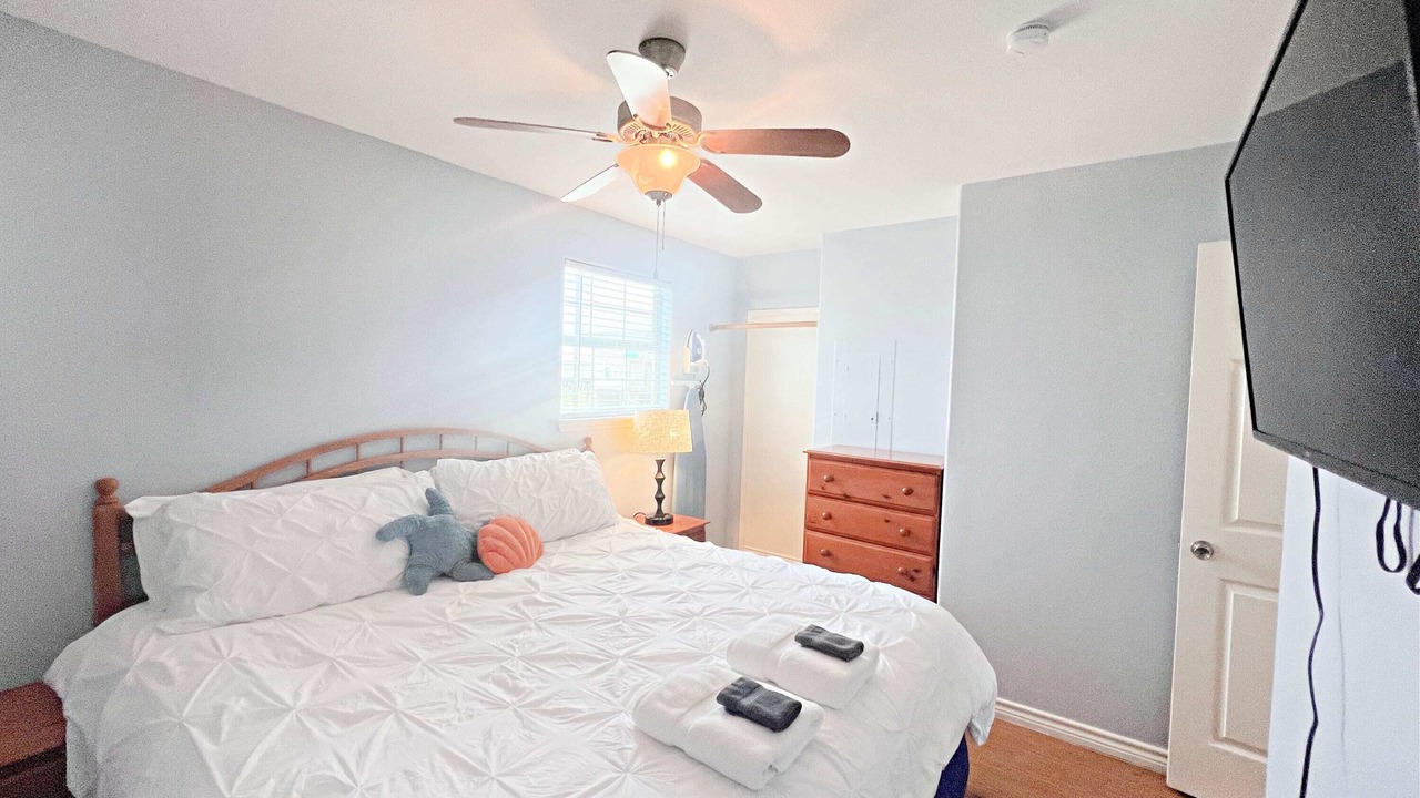 Photo of Bedroom in Surfside Beach
