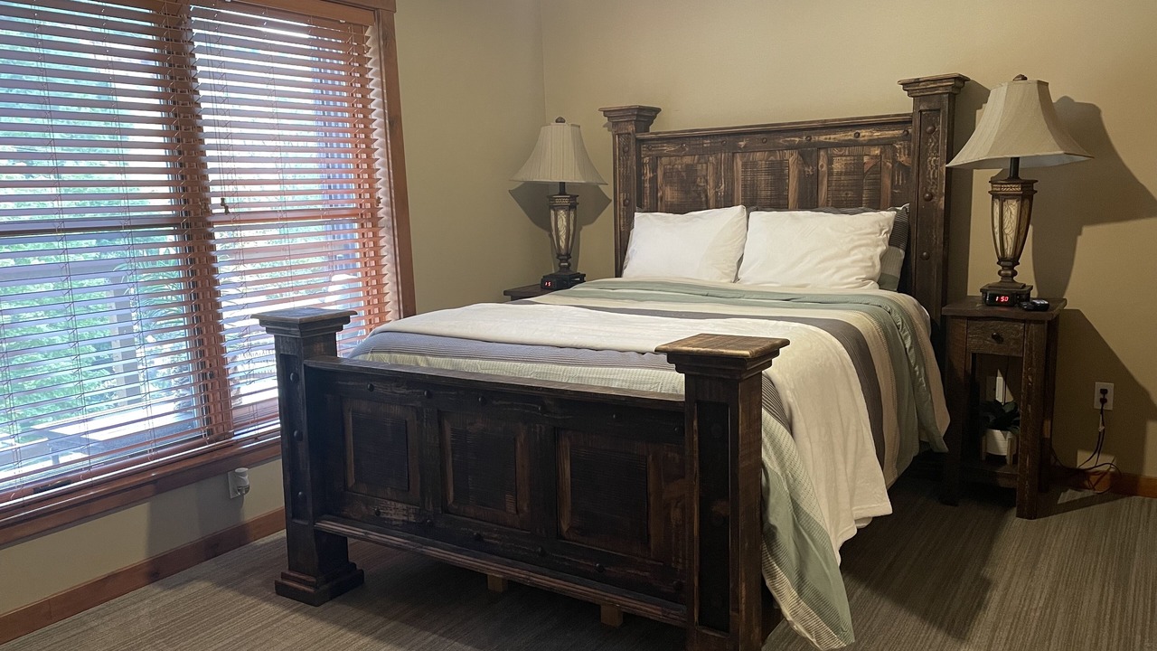 Photo of Bedroom in Kellogg