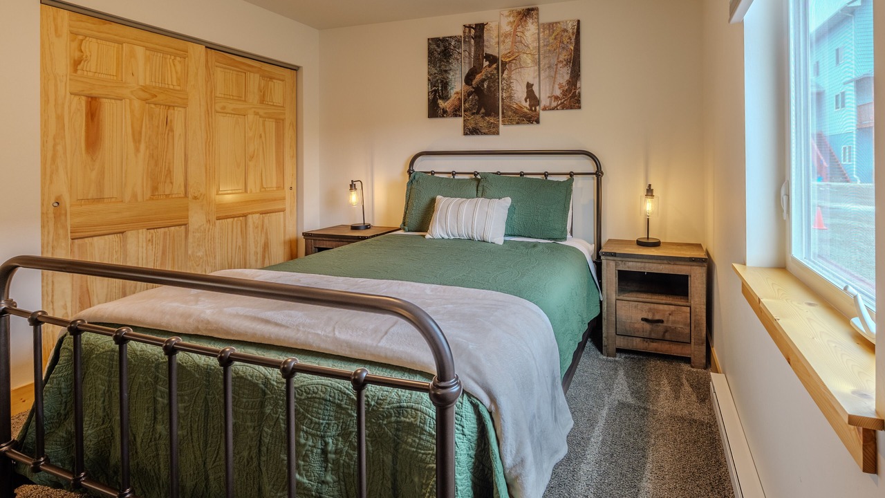 Photo of Bedroom in Gardiner