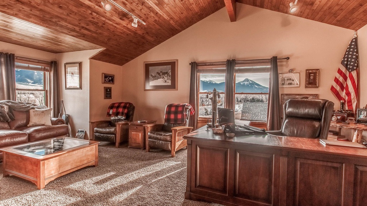 Photo of Livingroom in Livingston