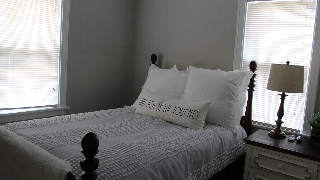 Photo of Bedroom in Dubuque