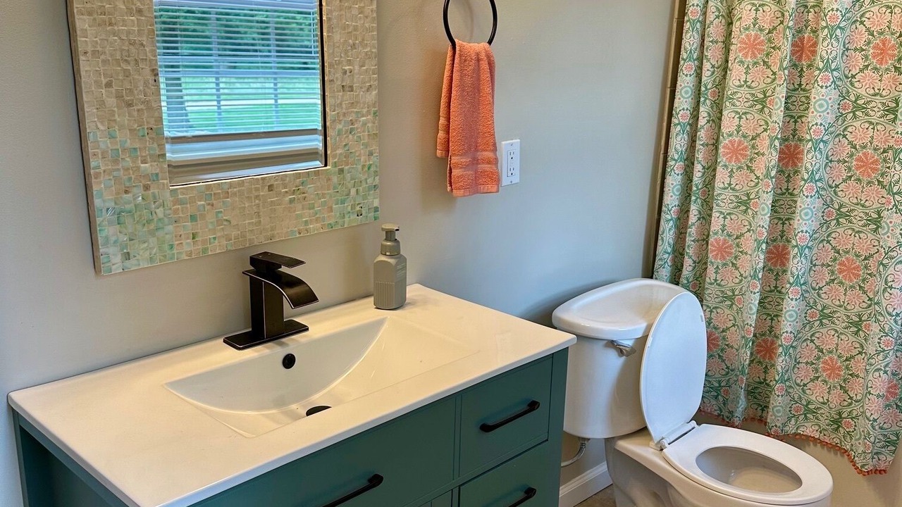 Photo of Bathroom in Prospect