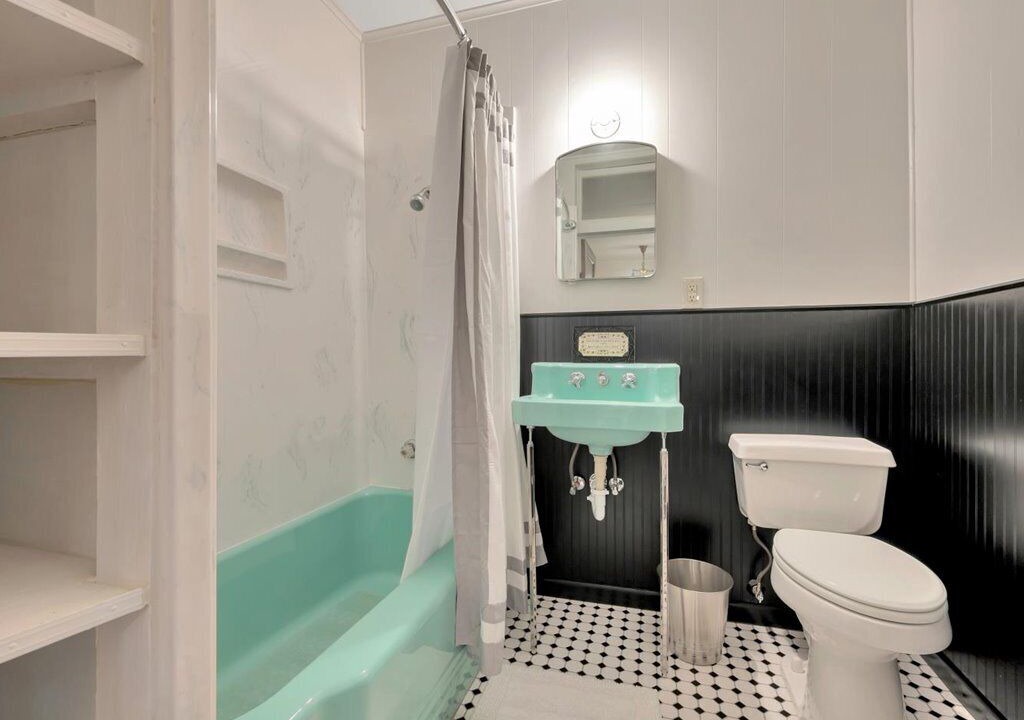 Photo of Bathroom in Hemphill