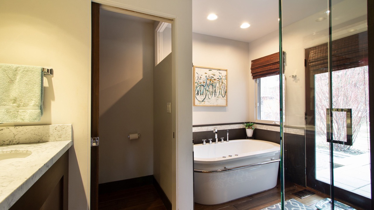 Photo of Bathroom in Hailey