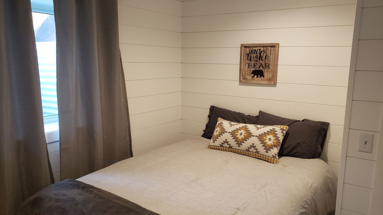 Photo of Bedroom in Clinton