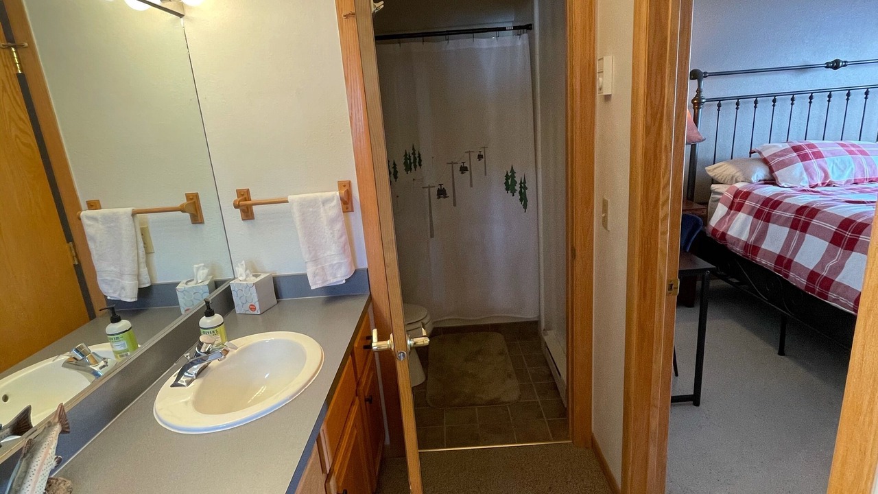 Photo of Bathroom in Big Horn