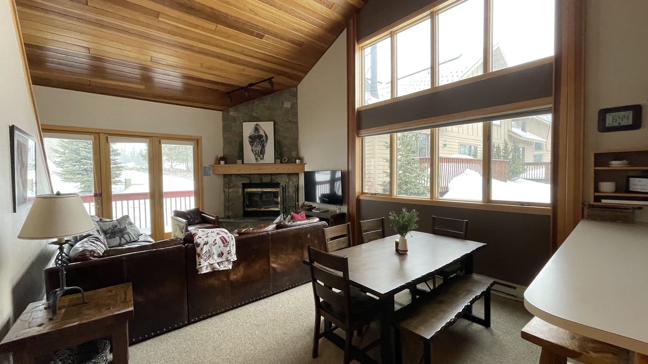 Photo of Livingroom in Big Horn