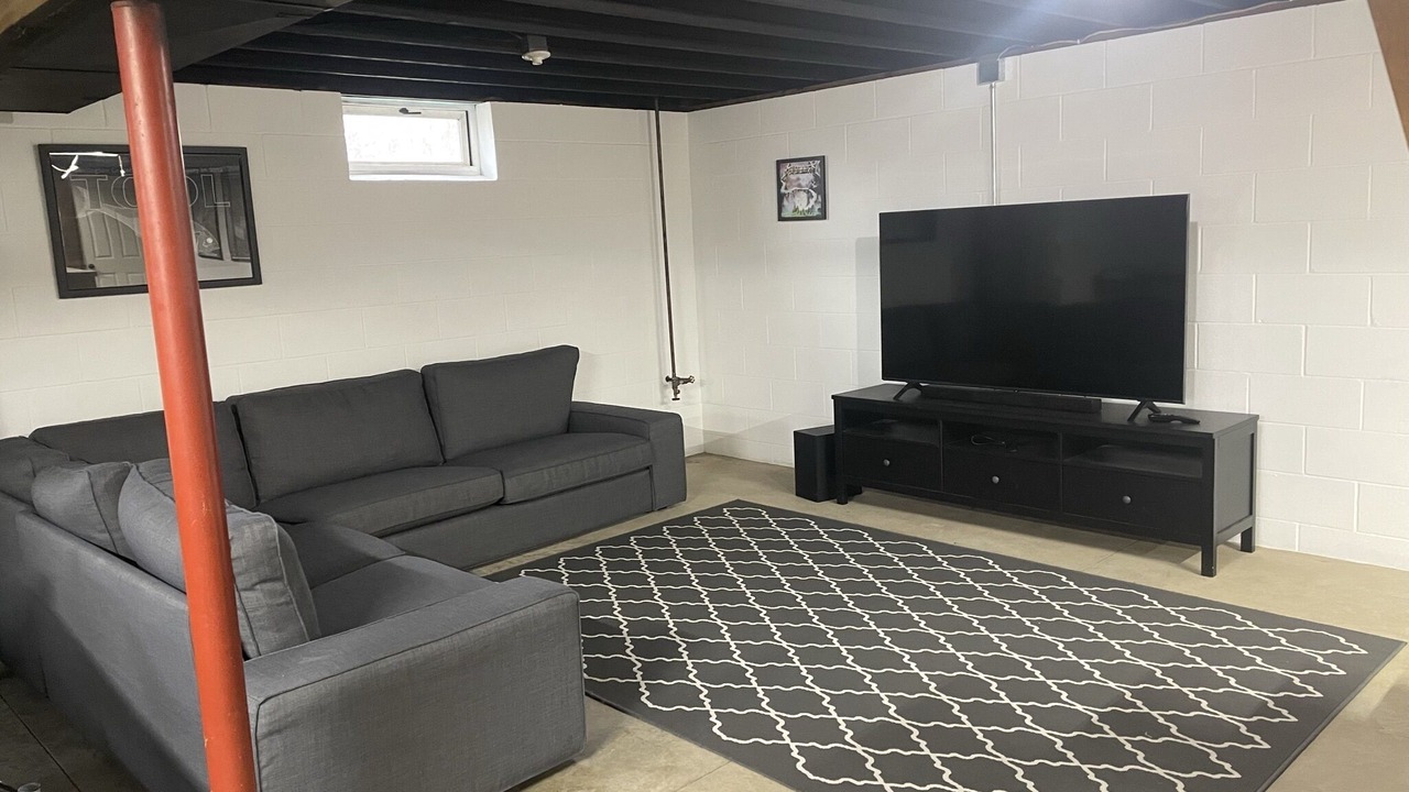 Photo of Livingroom in Kelleys Island