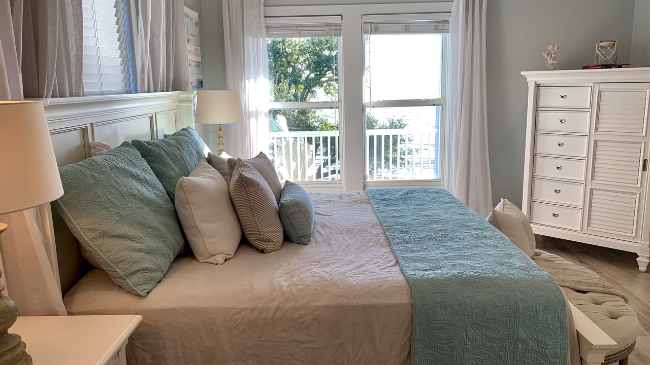 Photo of Bedroom in Ocean Springs