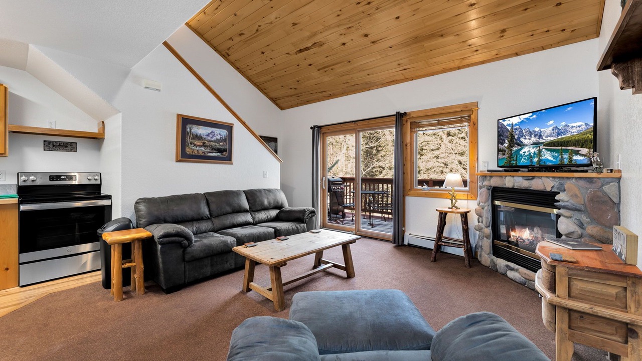 Photo of Livingroom in Fall River Estates