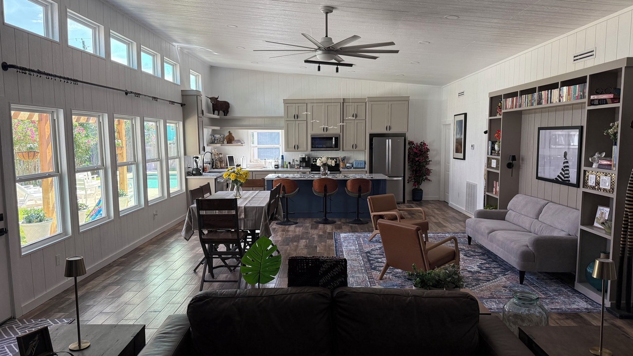 Photo of Bedroom in Port Mansfield