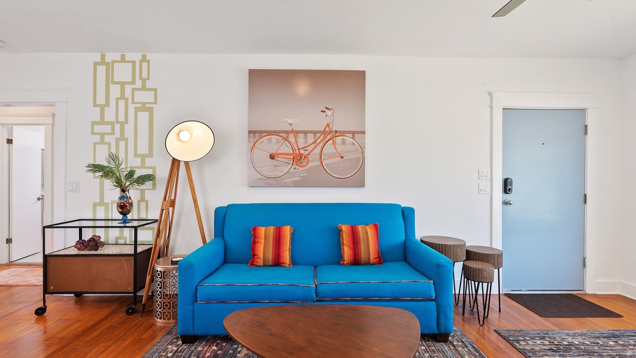 Photo of Livingroom in Altadena