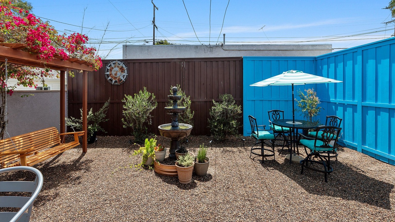 Photo of Outdoor in Altadena