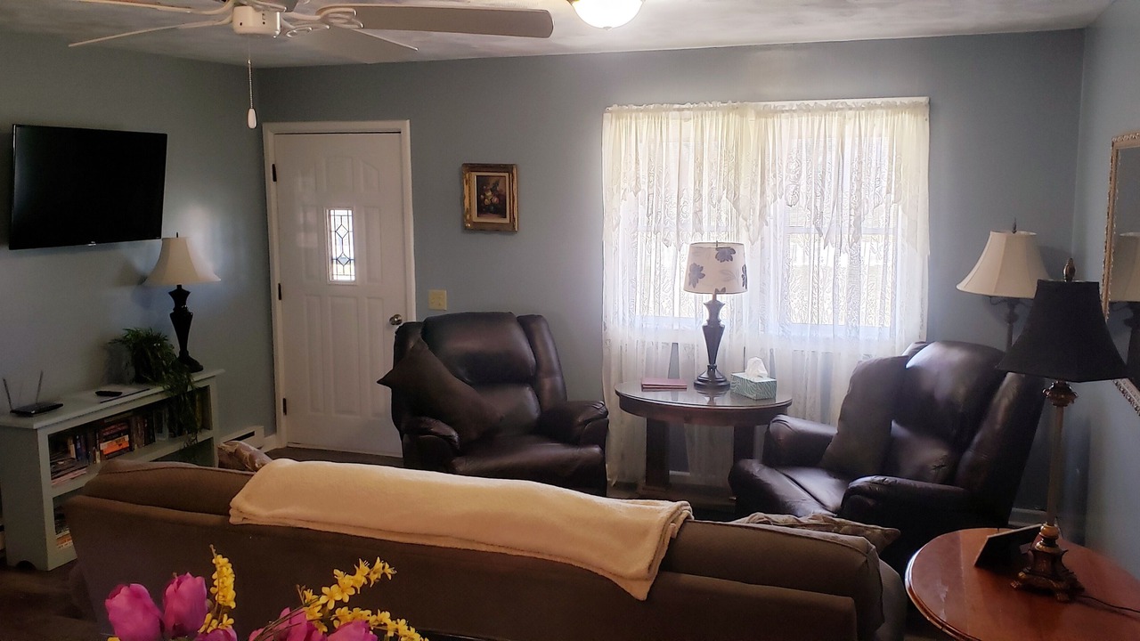 Photo of Livingroom in Nelsonville