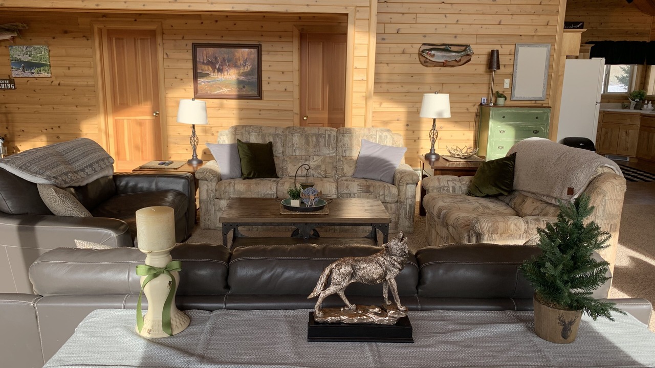 Photo of Livingroom in Island Park