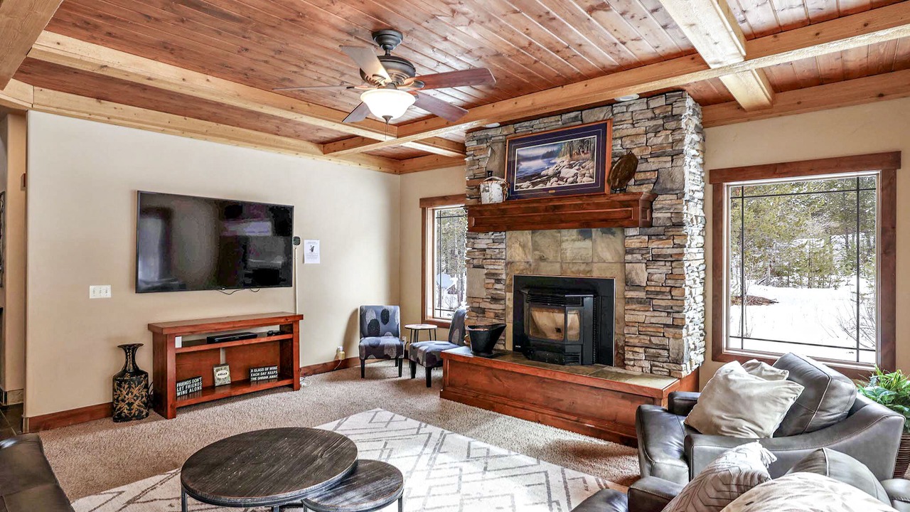 Photo of Livingroom in McCall
