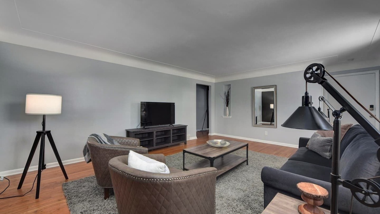 Photo of Livingroom in Shaker Heights