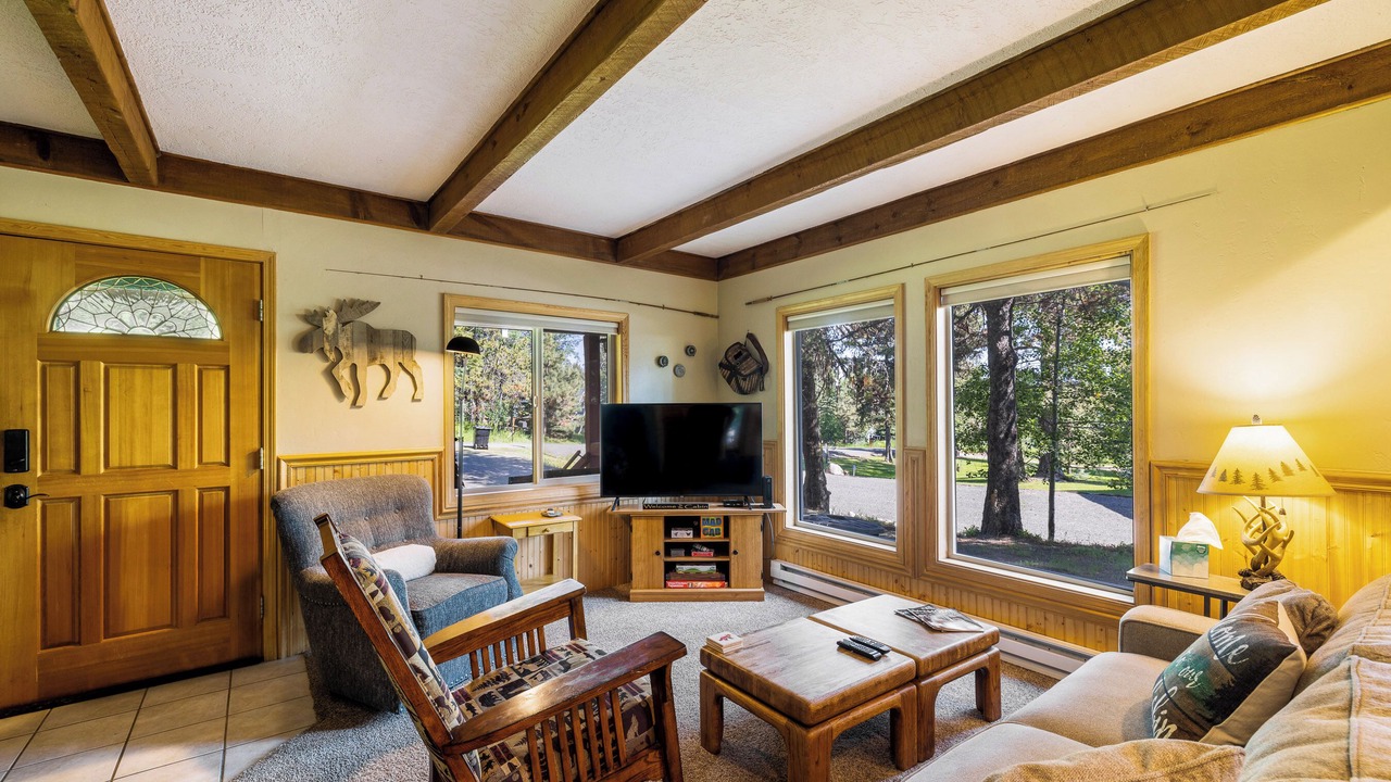 Photo of Livingroom in McCall