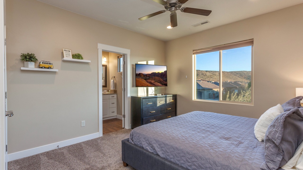 Photo of Bedroom in Hurricane