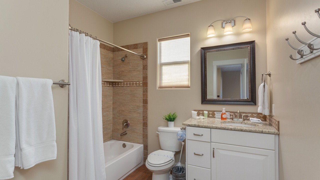 Photo of Bathroom in Hurricane