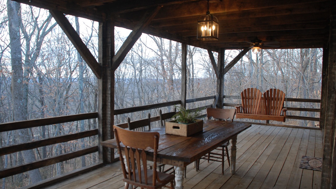 Photo of Outdoor in Lynx