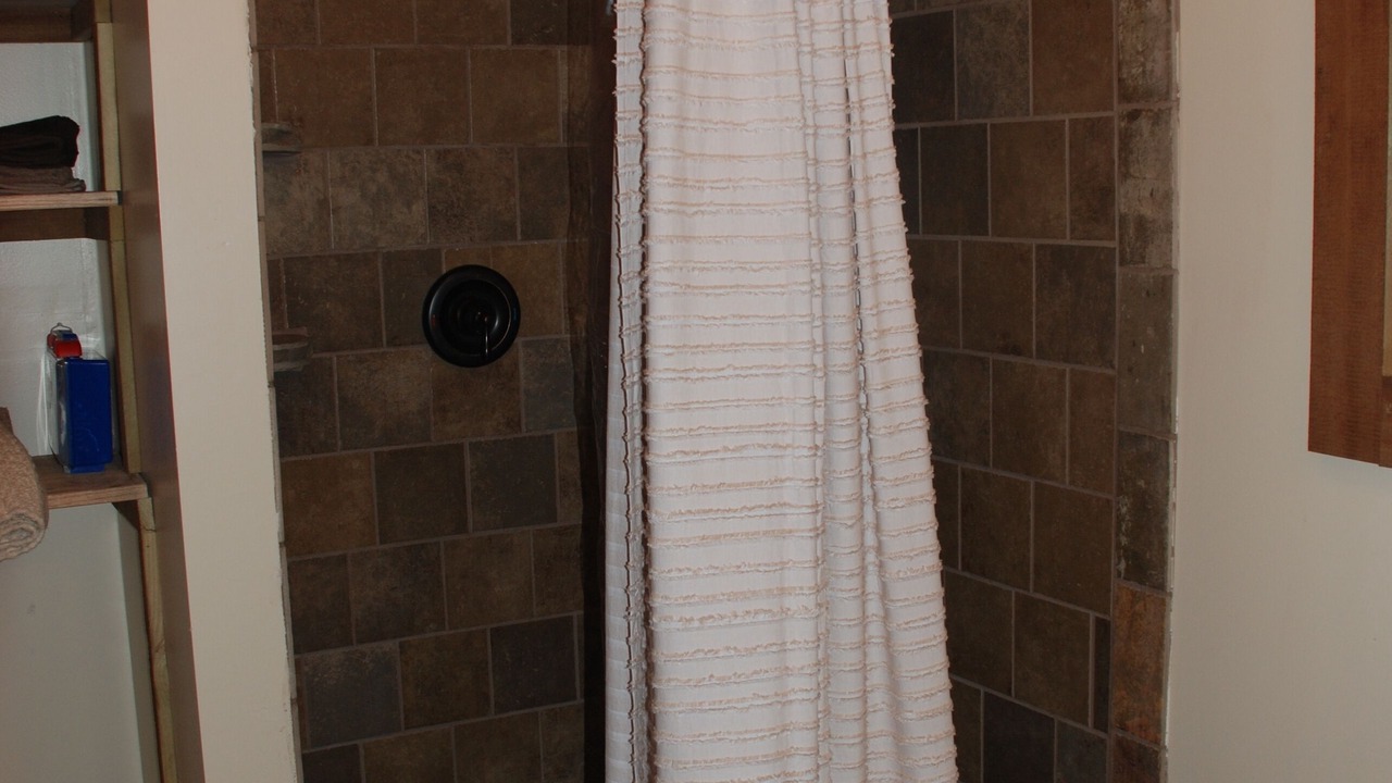 Photo of Bathroom in Lynx