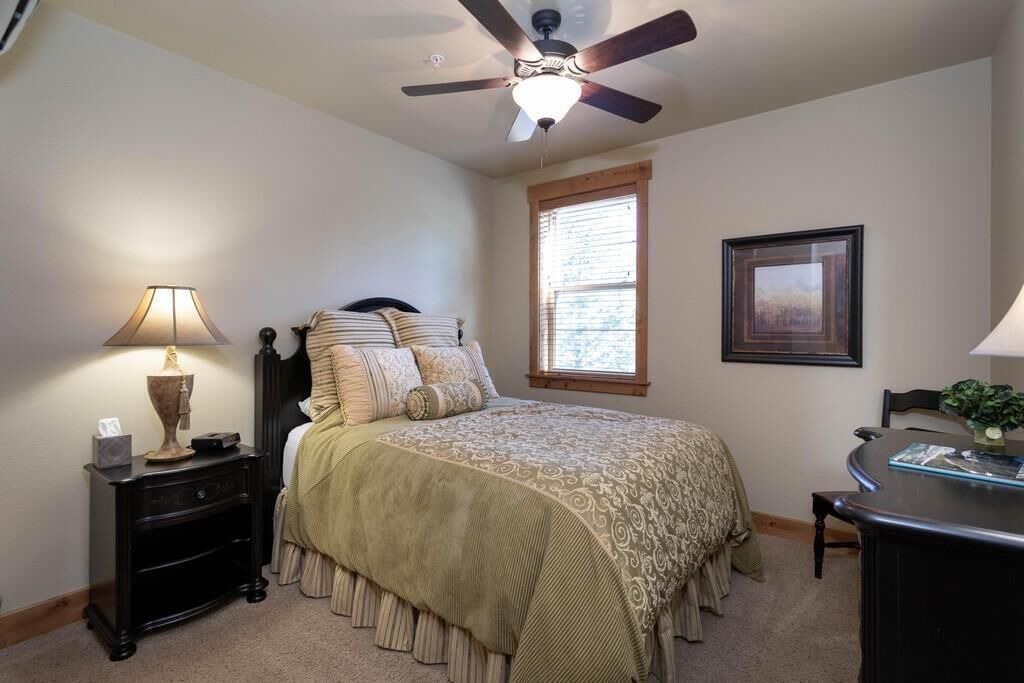 Photo of Bedroom in Lakeside