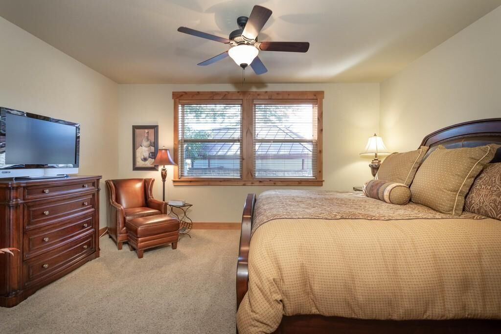 Photo of Bedroom in Lakeside