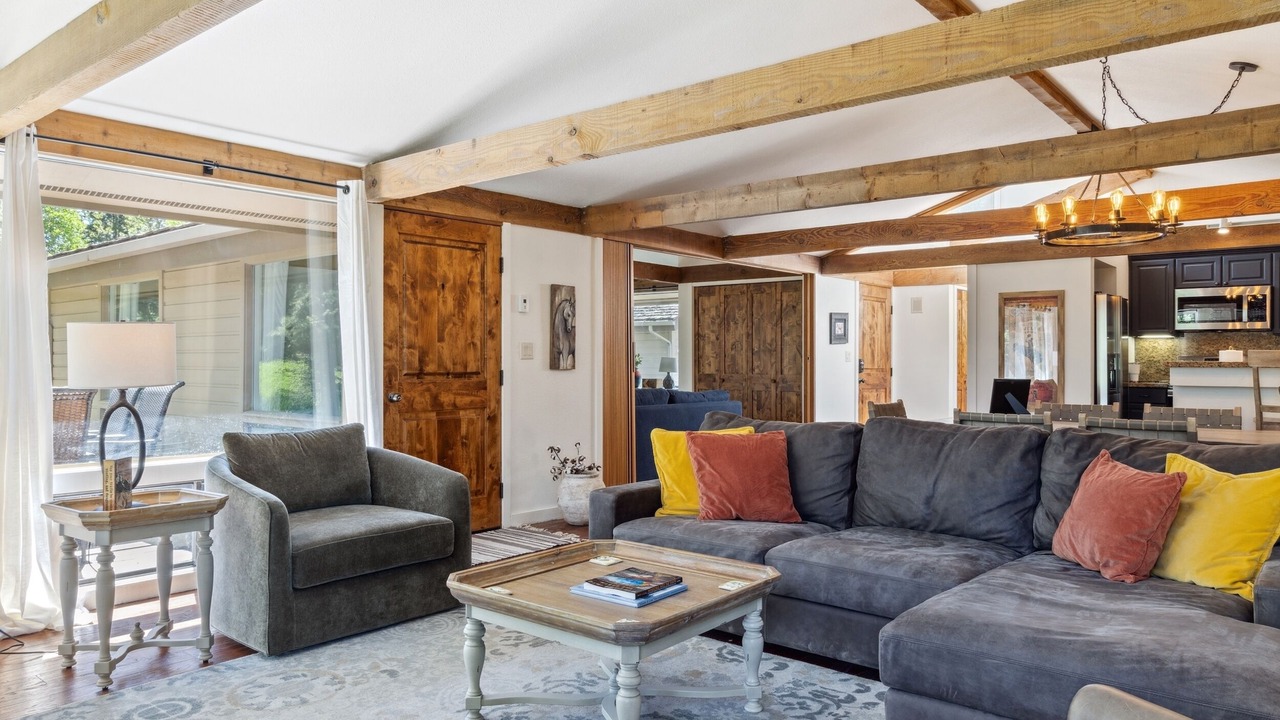 Photo of Livingroom in Jackson Hole
